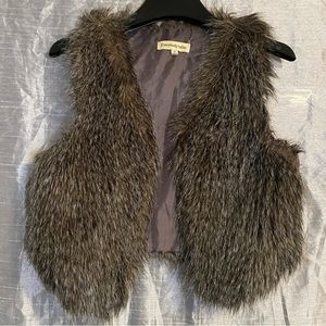 Everybody Talks faux fur vest, SZ S, GUC, lined, no pockets or buttons, light